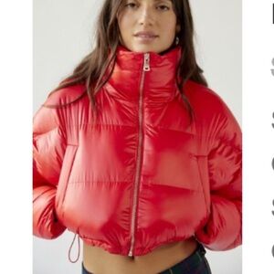 Urban Outfitters UO Cropped Taryn Puffer Coat - M